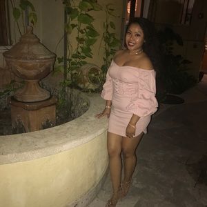 Pink shoulder mini dress with ruffled sleeves